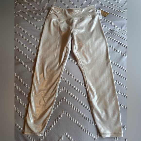 NWT Joe Fresh Metallic Crossover Leggings in Champagne Women's Size Medium - Picture 1 of 8